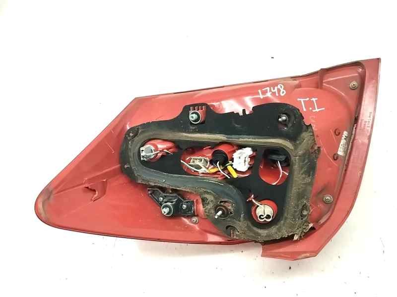 Recambio de piloto trasero izquierdo para toyota auris 2.0 d-4d 126 cv referencia OEM IAM   