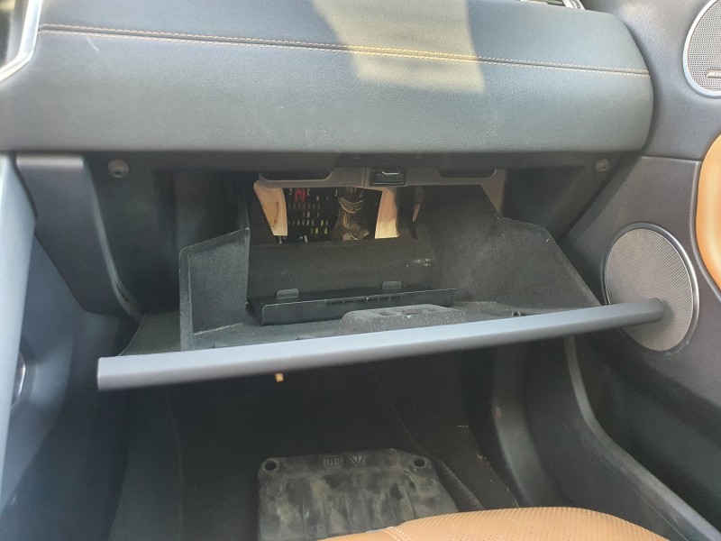 Recambio de guantera para land rover evoque 2.0 td4 cat referencia OEM IAM   