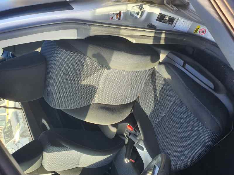 Recambio de asiento delantero izquierdo para toyota auris 2.0 d-4d 126 cv referencia OEM IAM   