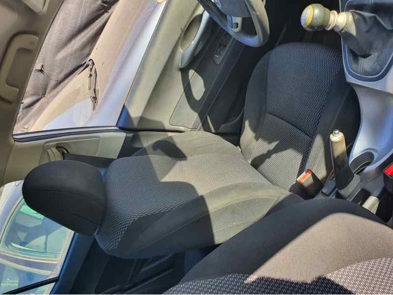 Recambio de asiento delantero izquierdo para toyota auris 2.0 d-4d 126 cv referencia OEM IAM   