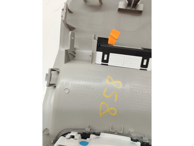 Recambio de luz interior para citroën c4 cactus 1.2 12v e-thp / puretech referencia OEM IAM 9801287577  