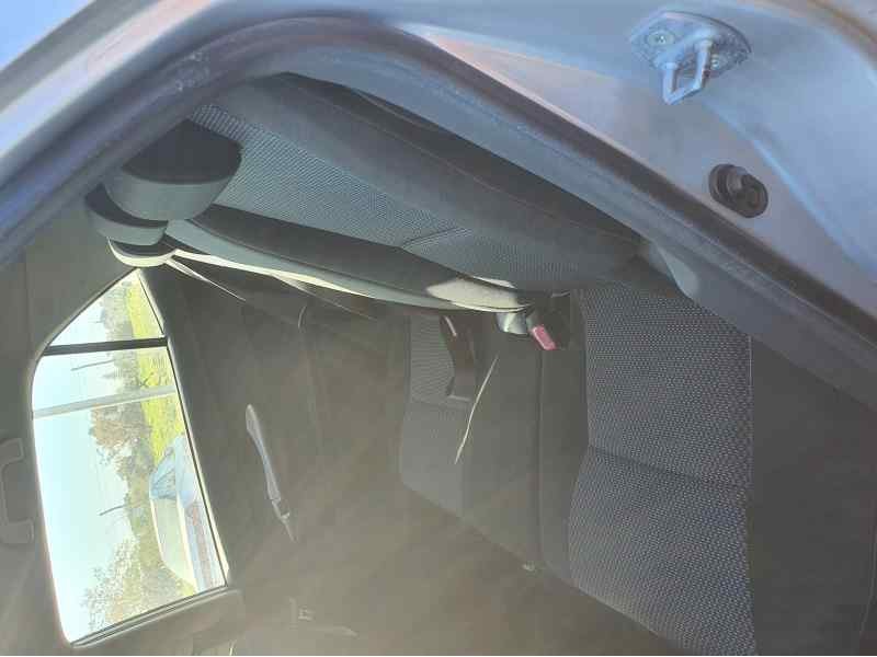 Recambio de asientos traseros para toyota auris 2.0 d-4d 126 cv referencia OEM IAM   