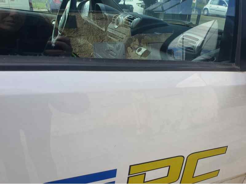 Recambio de puerta delantera derecha para smart coupe 1.0 12v mhd 71 cv referencia OEM IAM   