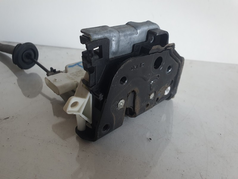 Recambio de cerradura puerta trasera izquierda para audi a1 sportback (8xf) 1.6 tdi referencia OEM IAM   