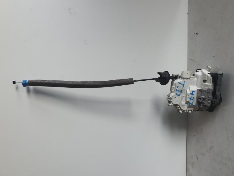 Recambio de cerradura puerta trasera derecha para audi a1 sportback (8xf) 1.6 tdi referencia OEM IAM   