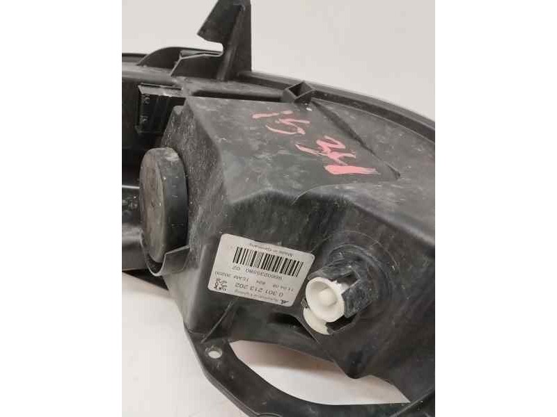 Recambio de faro derecho para peugeot 407 2.0 16v hdi fap cat (rhr / dw10bted4) referencia OEM IAM 0301213202  
							