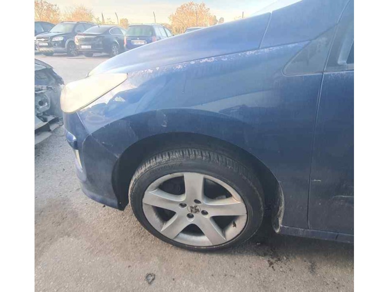 Recambio de aleta delantera izquierda para peugeot 308 sw 1.6 thp 150 cv referencia OEM IAM   