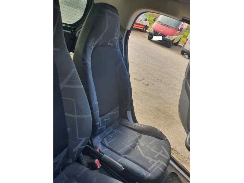 Recambio de asiento delantero izquierdo para smart coupe 1.0 12v mhd 71 cv referencia OEM IAM   