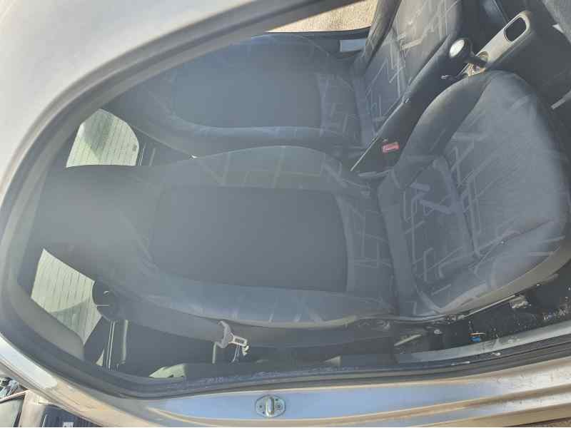Recambio de asiento delantero derecho para smart coupe 1.0 12v mhd 71 cv referencia OEM IAM   