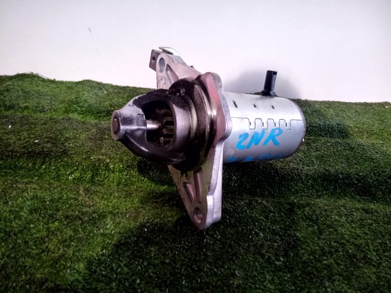 Recambio de motor arranque para toyota yaris active referencia OEM IAM 4280008435  