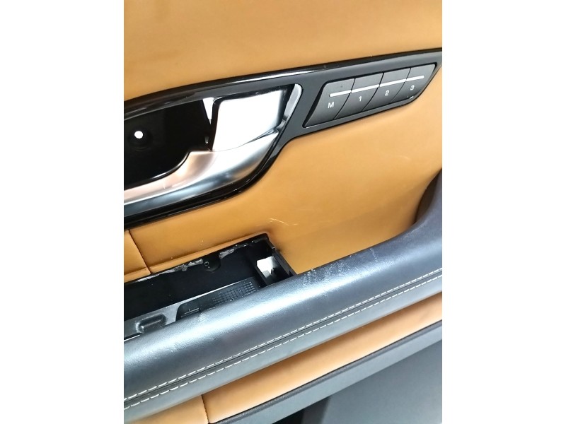 Recambio de guarnecido puerta delantera derecha para land rover evoque 2.0 td4 cat referencia OEM IAM   