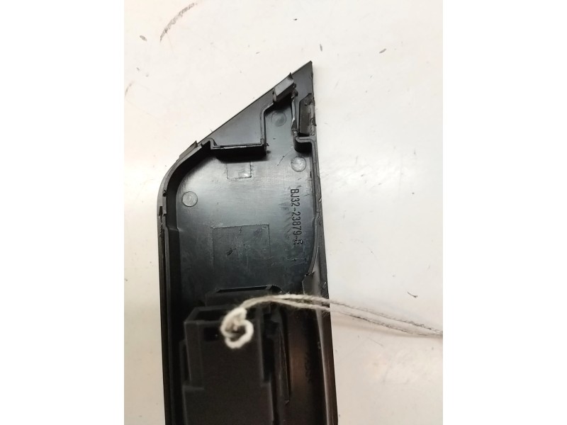 Recambio de mando elevalunas delantero derecho para land rover evoque 2.0 td4 cat referencia OEM IAM BJ3223879E  