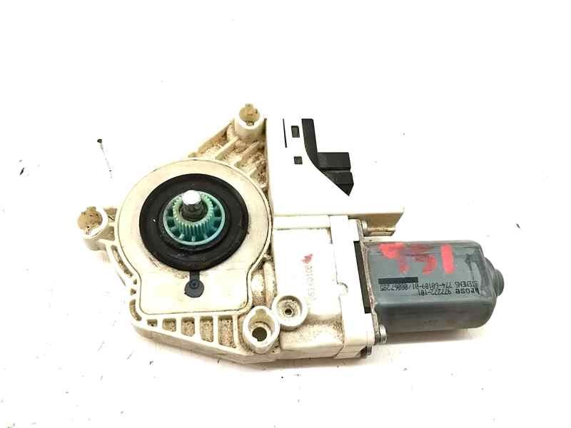 Recambio de motor elevalunas delantero derecho para audi q7 (4l) 3.0 v6 24v tdi referencia OEM IAM 977272101  
							