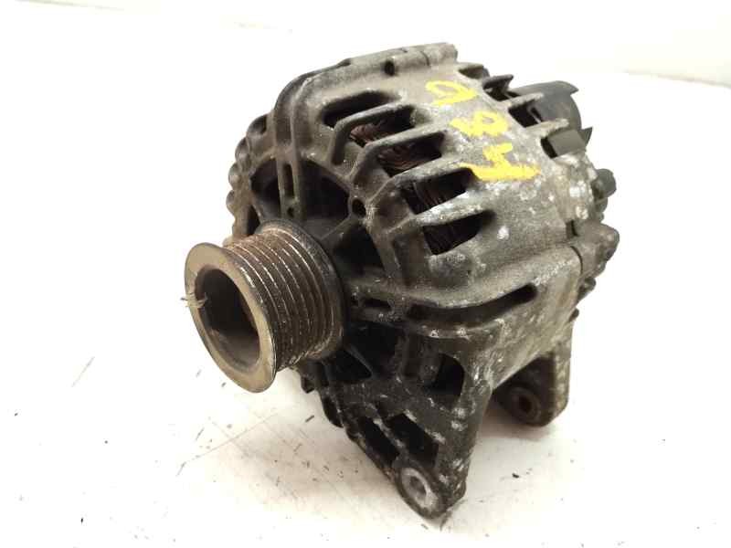 Recambio de alternador para renault megane iii sport tourer 1.9 dci diesel referencia OEM IAM 8200757870A  