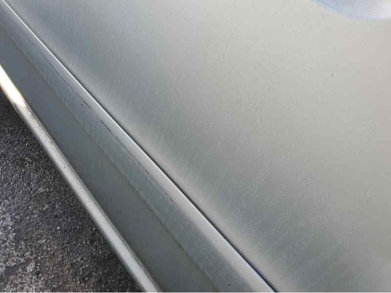 Recambio de puerta delantera izquierda para opel zafira b 1.9 cdti 16cv referencia OEM IAM   