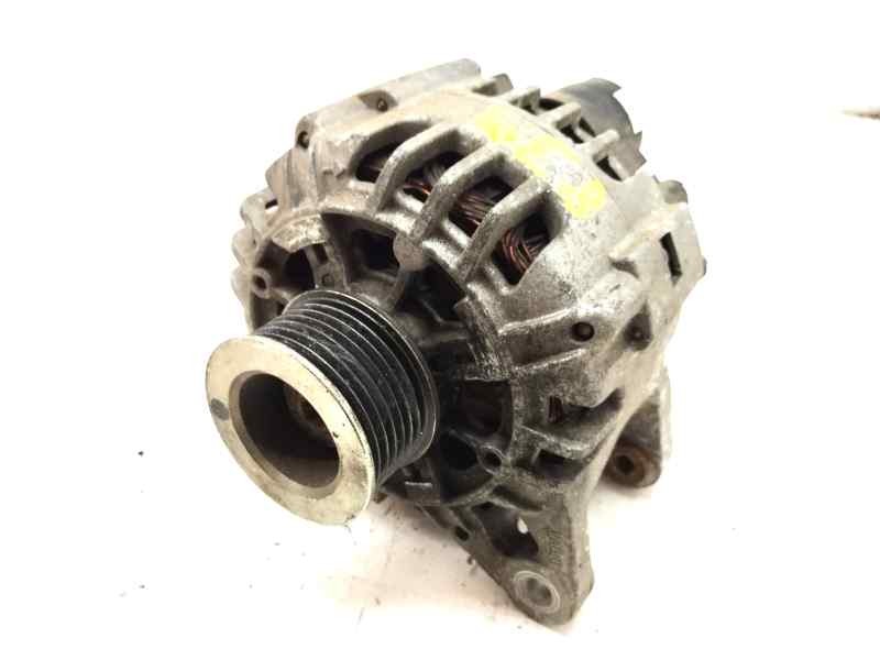 Recambio de alternador para renault clio iii 1.2 referencia OEM IAM 8200654541C  