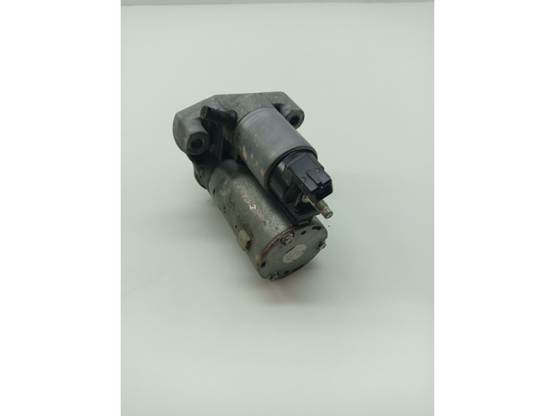 Recambio de motor arranque para peugeot 208 1.2 12v vti referencia OEM IAM 967153088002  
