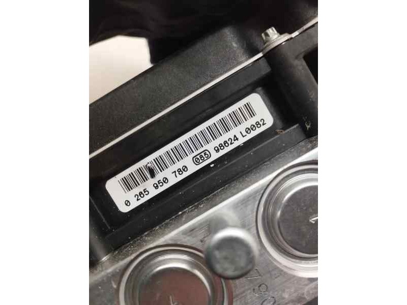 Recambio de abs para land rover discovery 4 tdv6 hse referencia OEM IAM 0265235446  