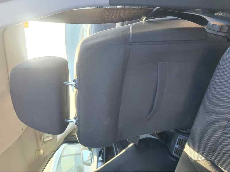 Recambio de asiento delantero derecho para opel zafira b 1.9 cdti 16cv referencia OEM IAM   