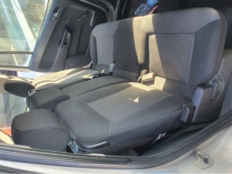 Recambio de asientos traseros para opel zafira b 1.9 cdti 16cv referencia OEM IAM   