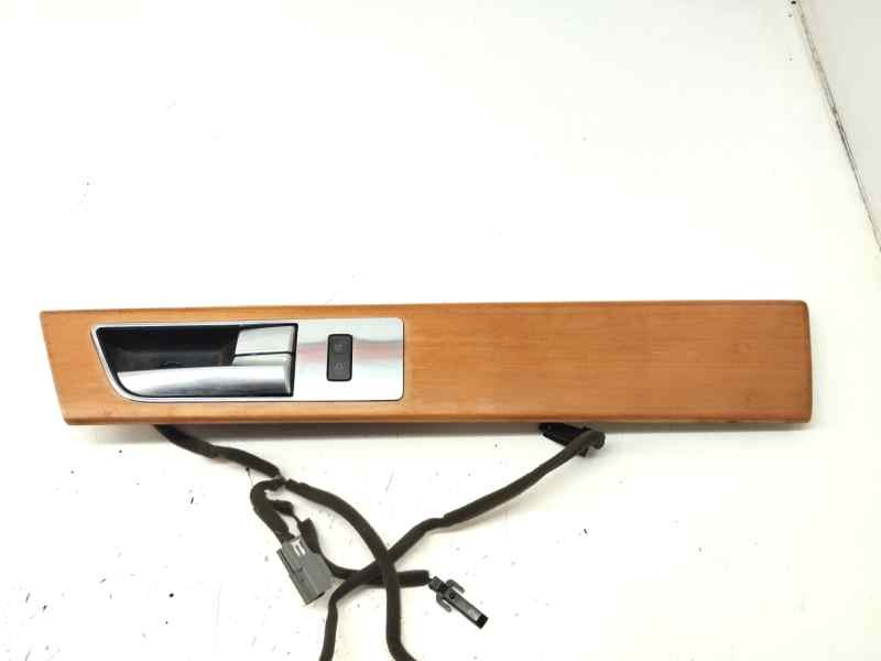 Recambio de maneta interior delantera derecha para land rover discovery 4 tdv6 hse referencia OEM IAM AH22202B00  