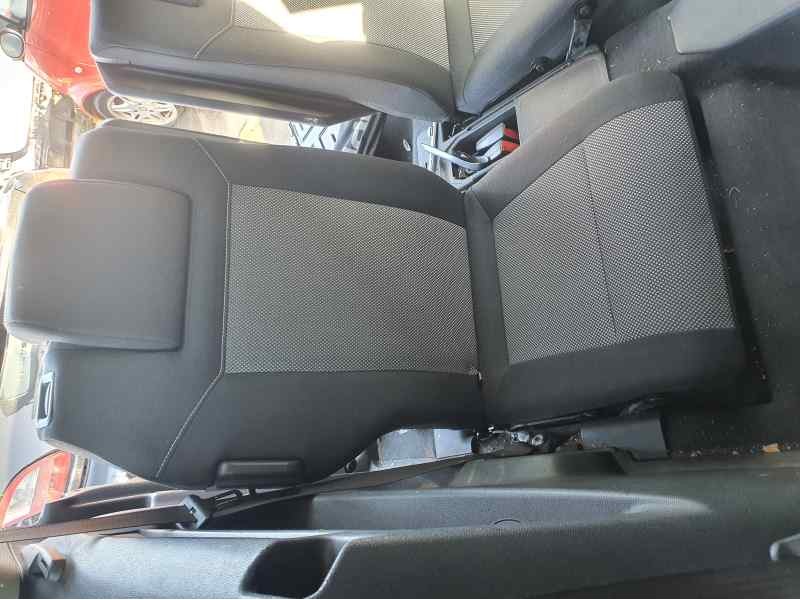 Recambio de asientos tercera fila para opel zafira b 1.9 cdti 16cv referencia OEM IAM   