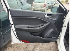 Recambio de guarnecido puerta delantera izquierda para hyundai i20 essence referencia OEM IAM   