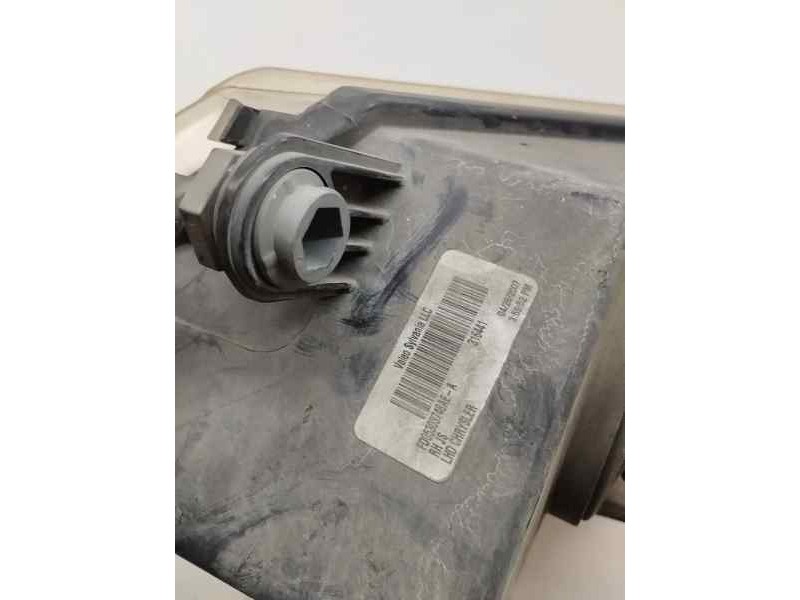 Recambio de faro derecho para chrysler sebring berlina 2.0 crd limited referencia OEM IAM FD05303748  
