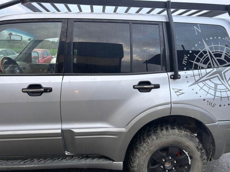 Recambio de puerta trasera izquierda para mitsubishi montero (v60/v70) 3.2 di-d gls hunter (5-ptas.) referencia OEM IAM   
							