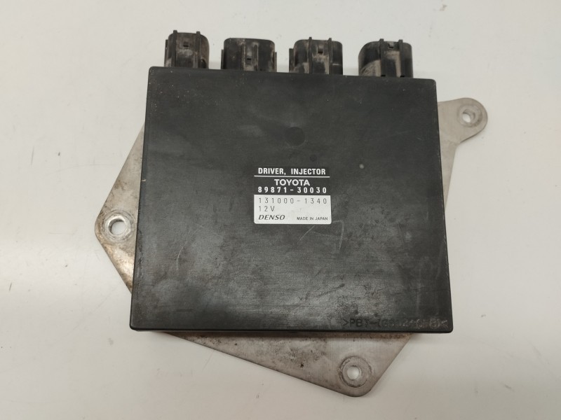 Recambio de centralita motor uce para lexus is200 (ds2/is2) 2.5 v6 cat referencia OEM IAM 8987130030  
							