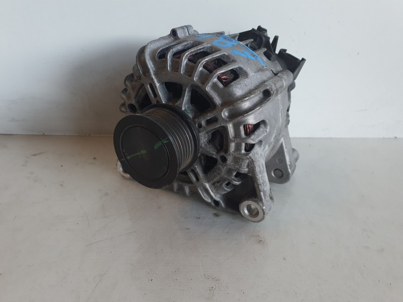 Recambio de alternador para ford kuga (cbs) titanium referencia OEM IAM AV6N10300MD  