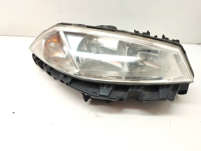 Recambio de faro derecho para renault megane ii coupe/cabrio 1.9 dci diesel referencia OEM IAM 89307003  