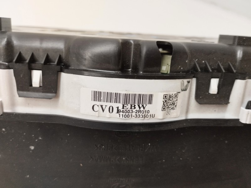 Recambio de cuadro instrumentos para hyundai i30 1.4 cat referencia OEM IAM 940032R010  