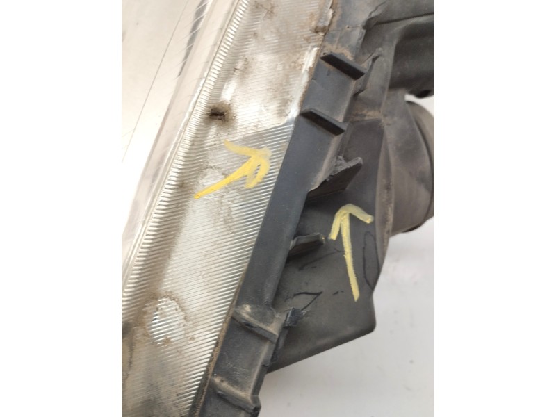 Recambio de faro derecho para renault megane ii coupe/cabrio 1.9 dci diesel referencia OEM IAM 89307003  