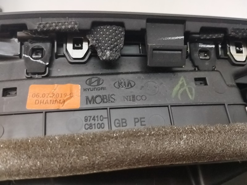 Recambio de rejilla aireadora para hyundai i20 essence referencia OEM IAM 97410C8100  