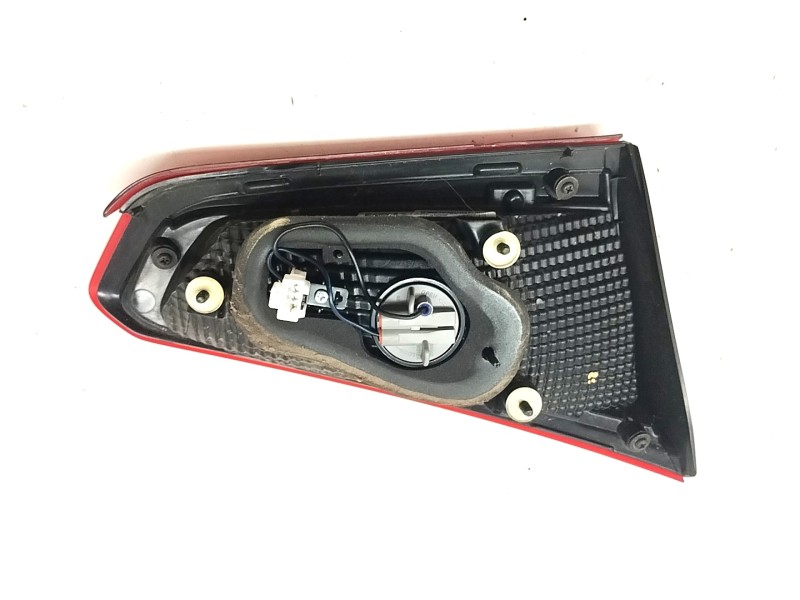 Recambio de piloto trasero derecho interior para hyundai i20 essence referencia OEM IAM 02081599900010  
