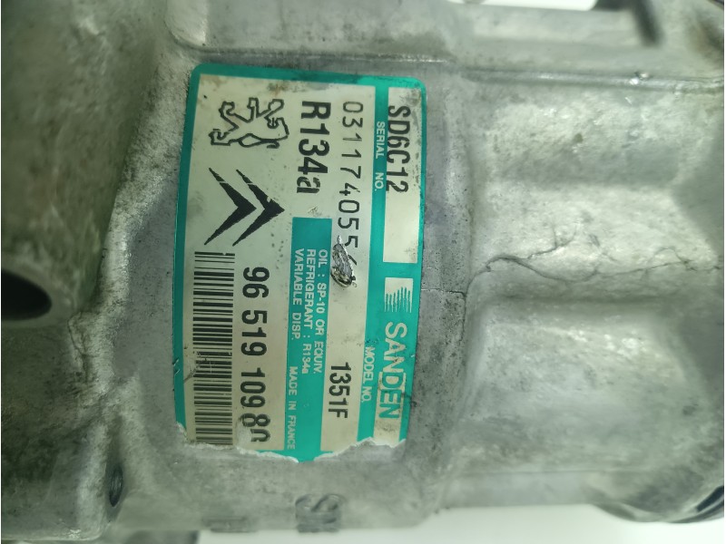 Recambio de compresor aire acondicionado para peugeot 307 berlina (s2) 1.6 16v hdi referencia OEM IAM 9651910980  
							