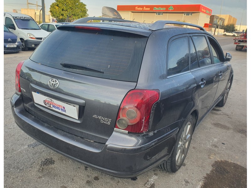 Recambio de cerradura puerta trasera derecha para toyota avensis wagon (t25) 2.0 d-4d executive referencia OEM IAM   
							