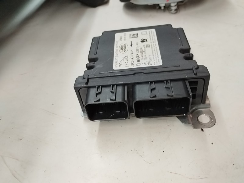 Recambio de kit airbag para jaguar i-pace se referencia OEM IAM J8A214D374AH  