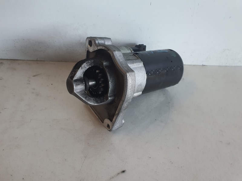 Recambio de motor arranque para peugeot 208 allure referencia OEM IAM 9674077280  