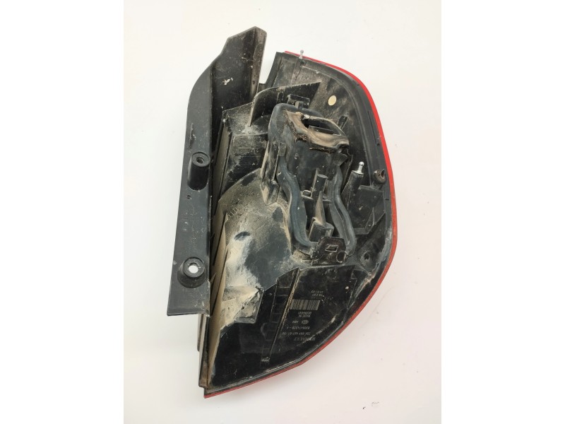 Recambio de piloto trasero izquierdo para renault scenic ii 1.6 16v referencia OEM IAM 8200474328  