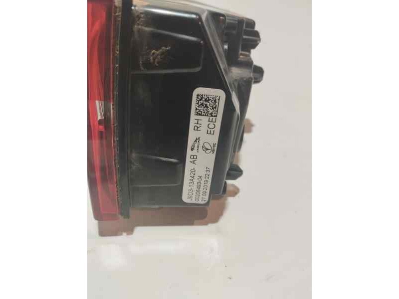 Recambio de piloto trasero derecho interior para jaguar i-pace se referencia OEM IAM J9D313A420  