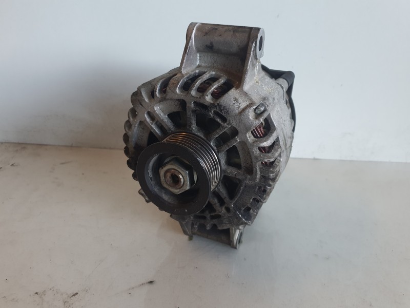 Recambio de alternador para ford mondeo berlina (ge) 2.0 tdci td cat referencia OEM IAM 12049460125N  
							