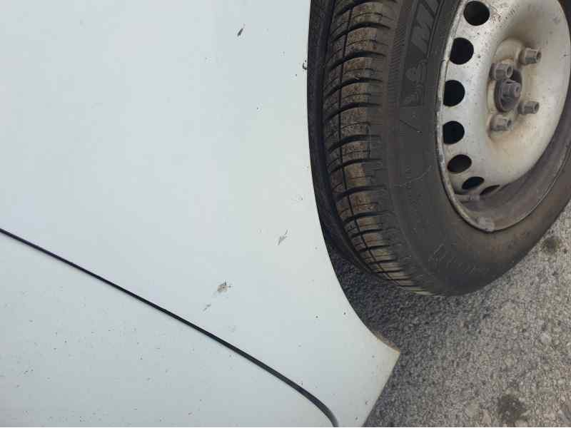 Recambio de aleta delantera derecha para renault kangoo express 1.5 dci referencia OEM IAM   