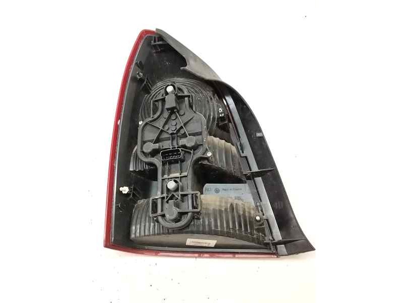 Recambio de piloto trasero derecho para nissan primera berlina (p12) 1.8 16v 115 cv referencia OEM IAM 26550AU30A  
							