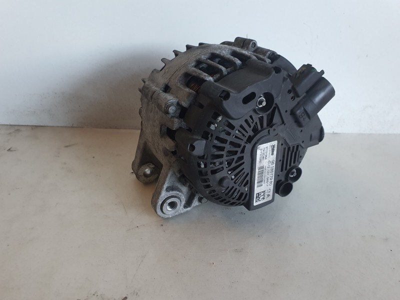 Recambio de alternador para peugeot 208 allure referencia OEM IAM 9818677980  