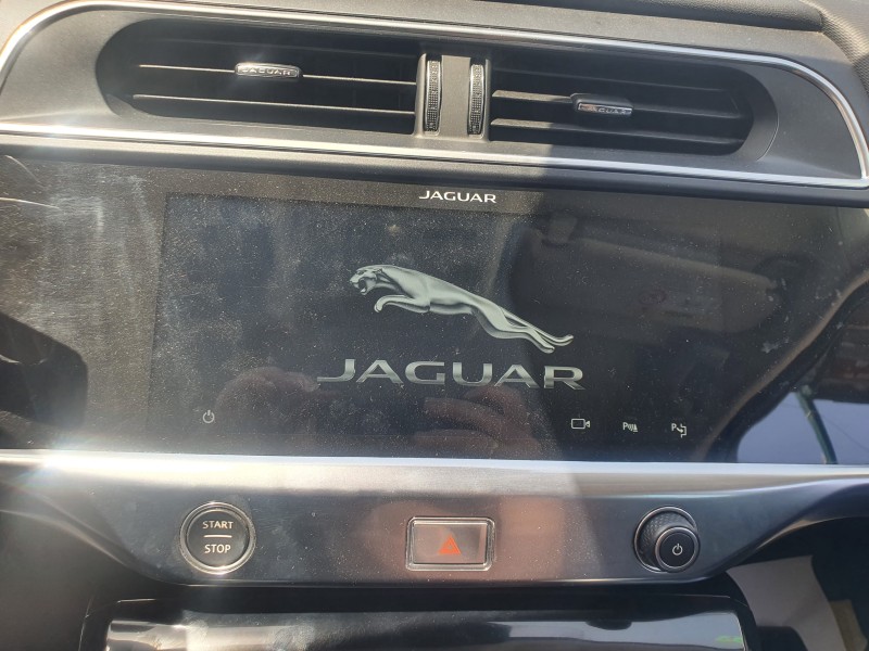 Recambio de pantalla multifuncion para jaguar i-pace se referencia OEM IAM   