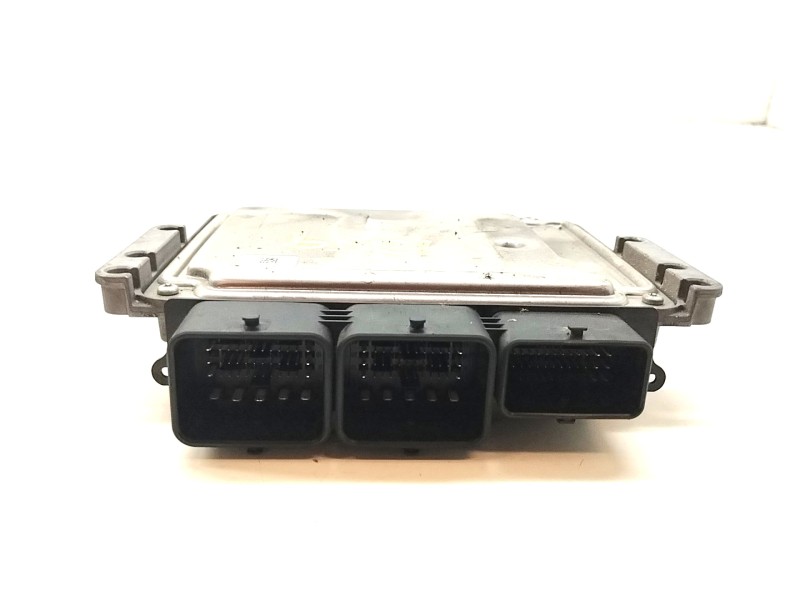 Recambio de centralita motor uce para ford fiesta (cb1) titanium referencia OEM IAM BV2112A650  