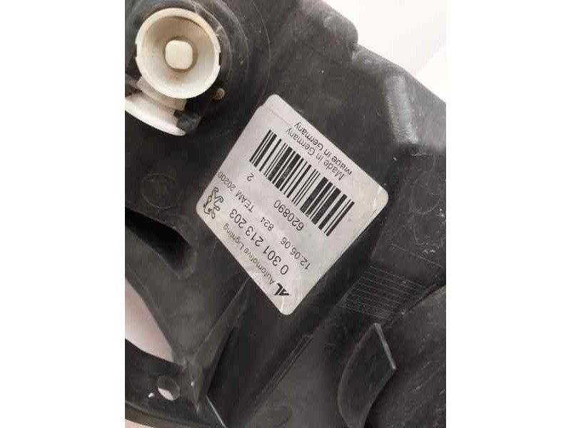 Recambio de faro izquierdo para peugeot 407 1.6 hdi referencia OEM IAM 0301213203  