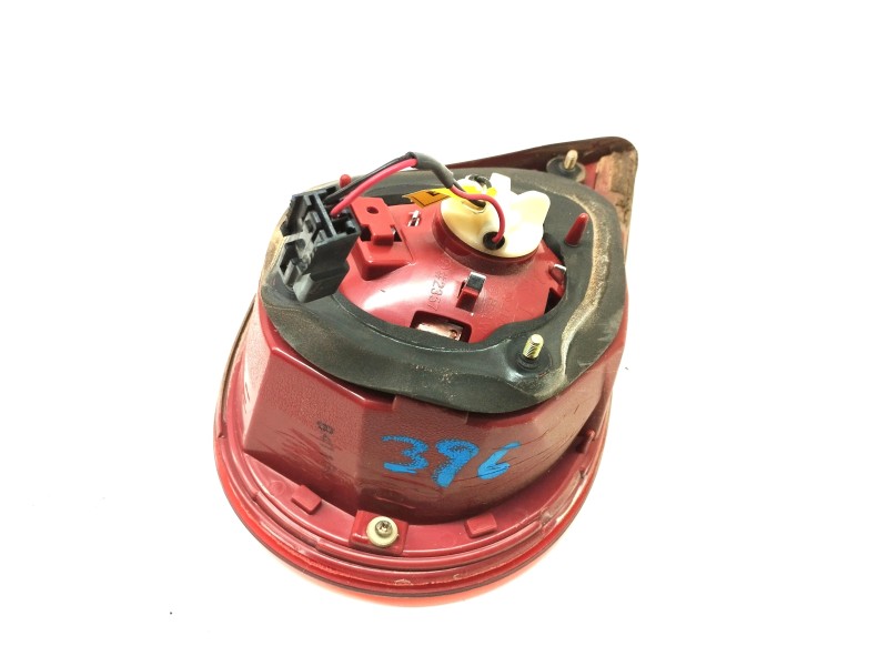 Recambio de piloto trasero derecho interior para kia opirus 3.5 v6 cat referencia OEM IAM   